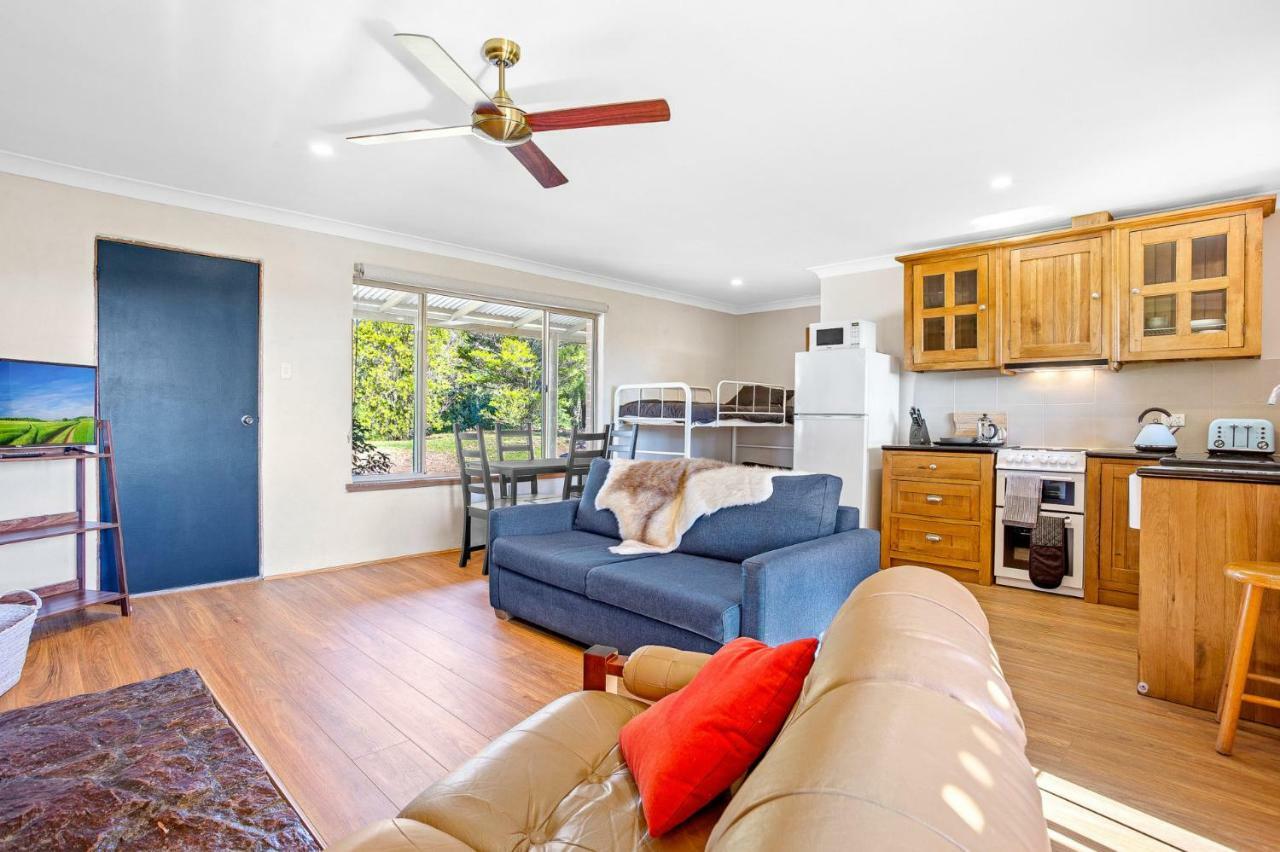 Central Tilba Braeside Cabin Two Alphitonia מראה חיצוני תמונה