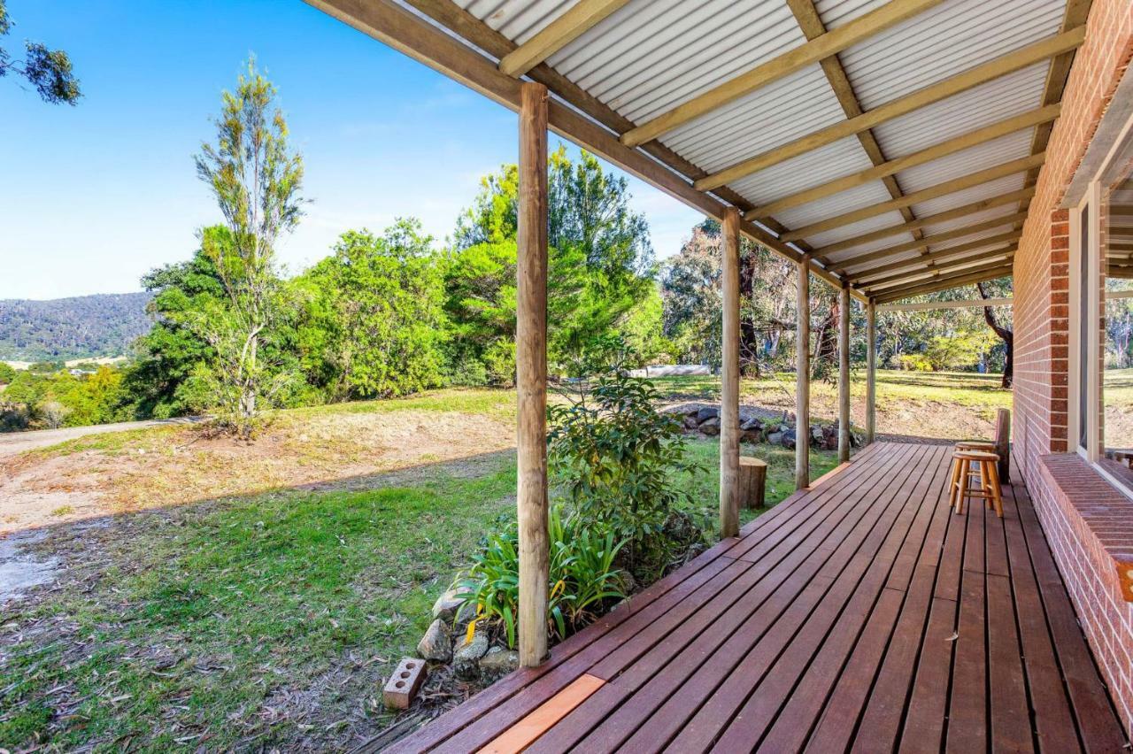 Central Tilba Braeside Cabin Two Alphitonia מראה חיצוני תמונה
